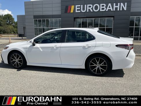 Used 2022 Toyota Camry SE image 28