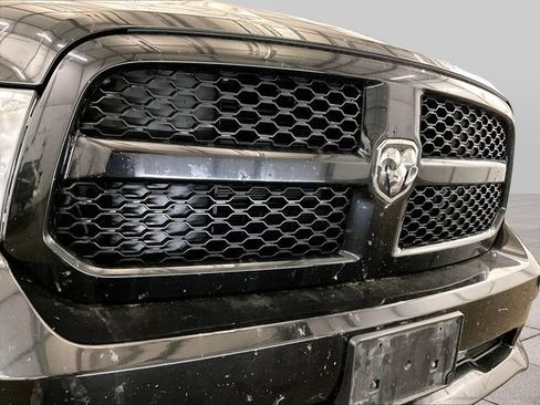 Used 2019 RAM 1500 Express w/ Express Value Package AWD/4WD image 29