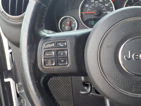 Used 2014 Jeep Wrangler Sport w/ Quick Order Package 24S AWD/4WD image 17