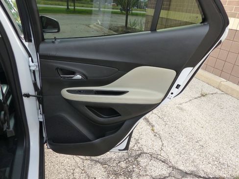 Used 2021 Buick Encore Preferred FWD image 36