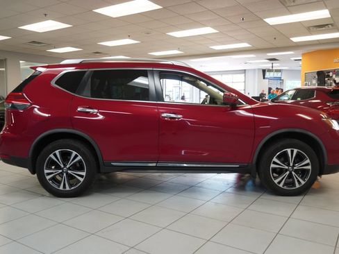 Used 2017 Nissan Rogue SL AWD/4WD image 13