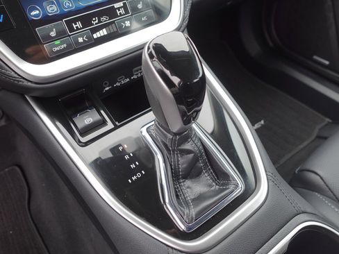 Certified 2025 Subaru Legacy Limited image 19