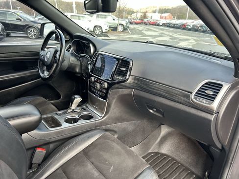 Used 2020 Jeep Grand Cherokee Altitude image 14