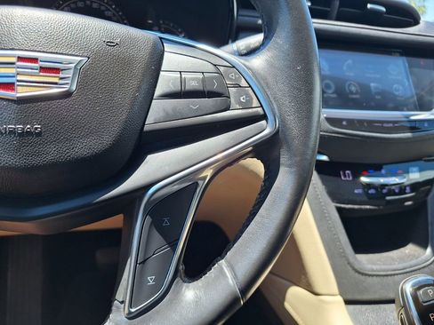 Used 2019 Cadillac XT5 FWD image 15