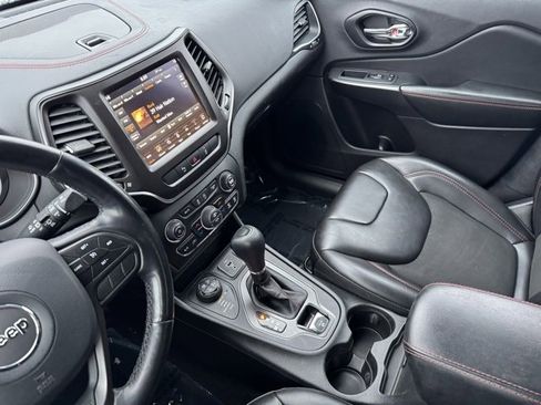 Used 2021 Jeep Cherokee Trailhawk w/ Sun, Sound & Nav Group image 15