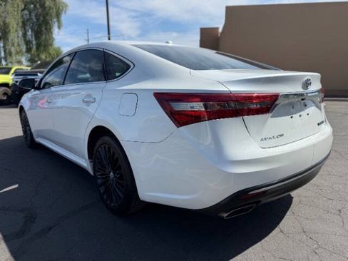 Used 2016 Toyota Avalon Touring FWD image 5
