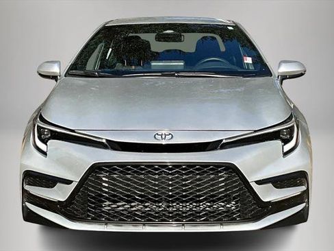 Certified 2024 Toyota Corolla SE image 3