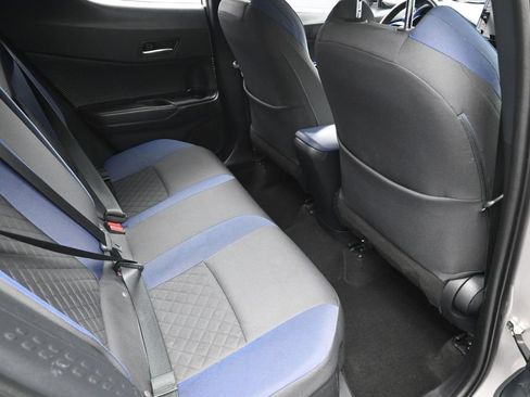 Used 2020 Toyota C-HR XLE FWD image 33