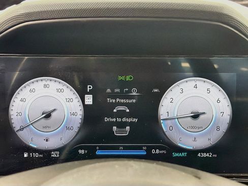 Used 2025 Hyundai Elantra SEL FWD image 19