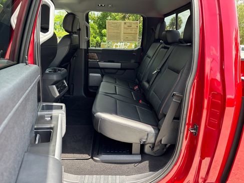 Certified 2024 Ford F350 Lariat w/ Lariat Ultimate Package AWD/4WD image 32