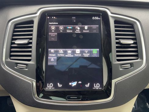 Used 2022 Volvo XC90 T5 Momentum w/ Climate Package FWD image 29