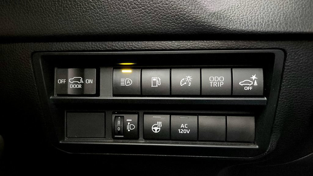 Certified 2023 Toyota Sequoia Limited AWD/4WD image 32
