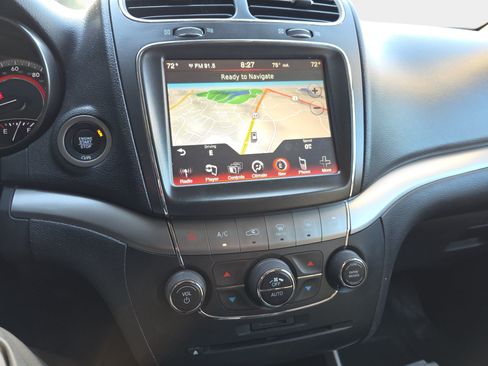 Used 2017 Dodge Journey Crossroad FWD image 6