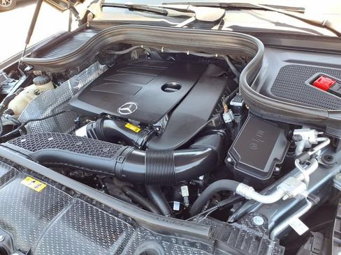 Used 2021 Mercedes-Benz GLE 350 w/ AMG Line Exterior image 30