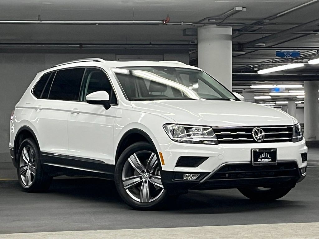 Used 2021 Volkswagen Tiguan SEL w/ 2-Row Tiguan MDO Package AWD/4WD image 2