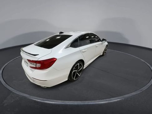 Used 2022 Honda Accord Sport image 8