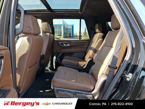 Used 2023 Chevrolet Tahoe High Country image 12