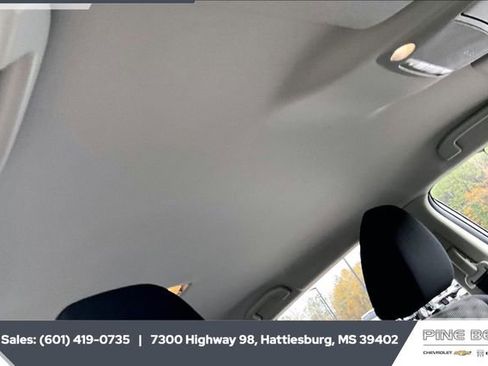 Used 2020 Nissan Rogue Sport SV image 16