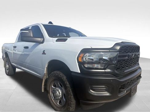 Used 2024 RAM 3500 Tradesman AWD/4WD image 23