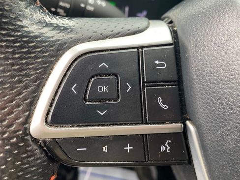 Used 2022 Toyota Sienna XSE FWD image 27