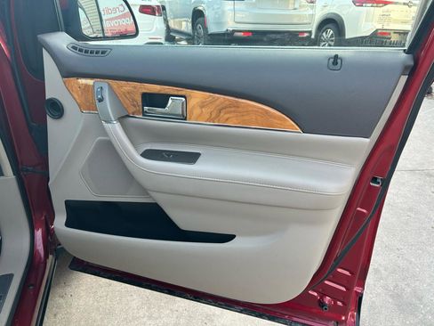 Used 2014 Lincoln MKX AWD w/ Equipment Group 102A image 15