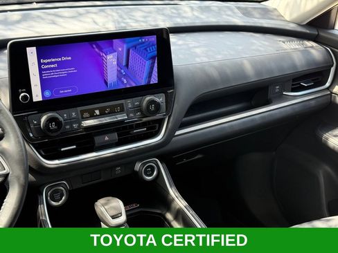 Certified 2025 Toyota Grand Highlander AWD image 24