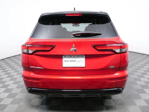 Used 2024 Mitsubishi Outlander SEL Black Edition image 27