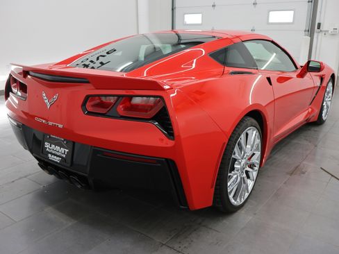 Used 2015 Chevrolet Corvette Stingray Coupe w/ 3LT Preferred Equipment Group RWD image 5