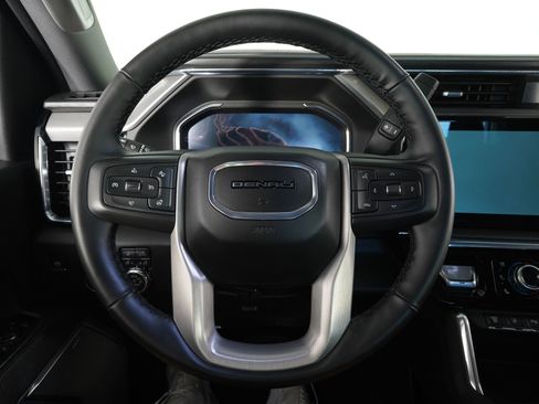 Used 2025 GMC Sierra 3500 Denali w/ Technology Package AWD/4WD image 14