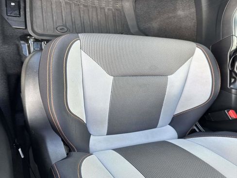 Used 2022 Subaru Crosstrek 2.0i Premium w/ Moonroof Package image 12