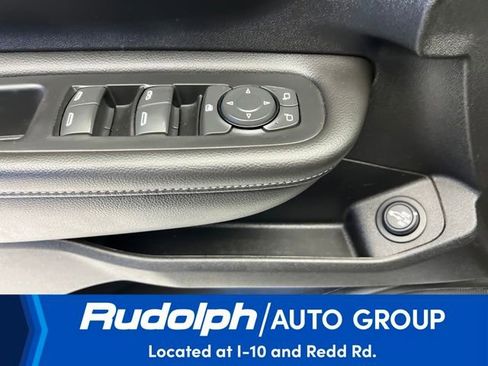 Used 2023 GMC Terrain SLE w/ Driver Convenience Package image 15