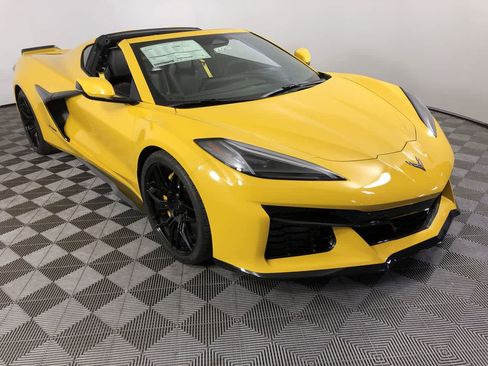 New 2026 Chevrolet Corvette Z06 w/ Battery Protection Package RWD image 9
