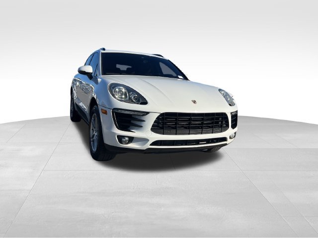Used 2018 Porsche Macan AWD/4WD image 7