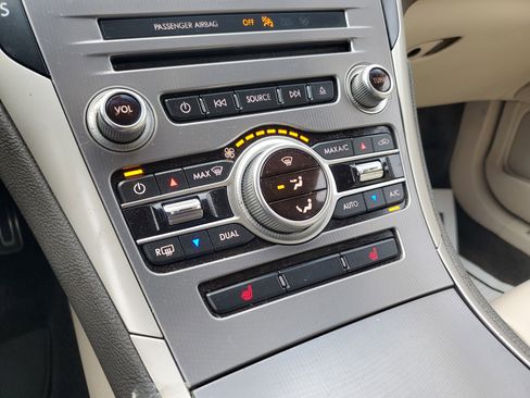 Used 2018 Lincoln MKZ Premiere w/ Magnetic Appearance Package image 18