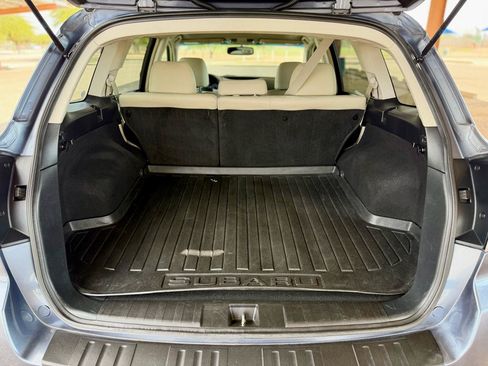 Used 2013 Subaru Outback 2.5i Limited w/ Popular Pkg 3 AWD/4WD image 12
