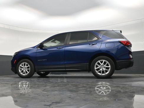 Used 2022 Chevrolet Equinox LS FWD image 21