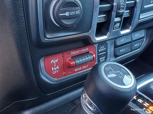 Used 2025 Jeep Wrangler Unlimited Rubicon w/ XTREMEE 35" Tire Package image 38