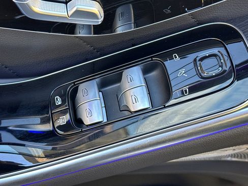 Certified 2025 Mercedes-Benz S 580 4MATIC Sedan image 28