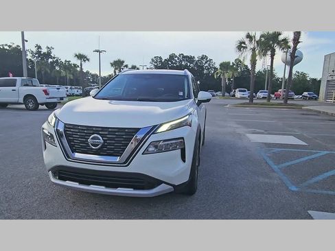 Used 2021 Nissan Rogue SV w/ Premium Package FWD image 20