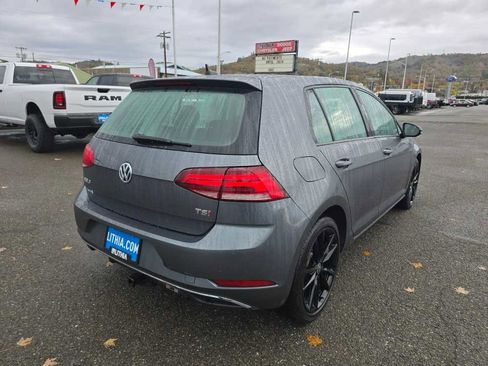 Used 2018 Volkswagen Golf SE image 5