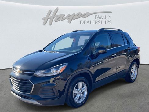 Used 2018 Chevrolet Trax LT w/ LT Convenience Package image 7