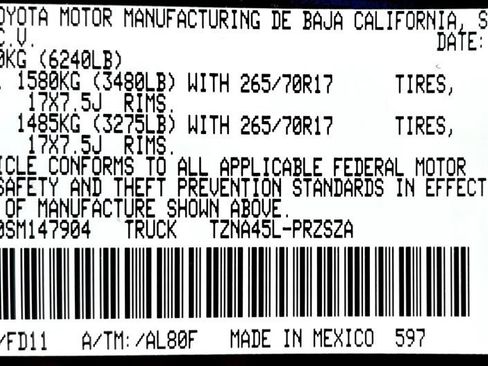 Certified 2025 Toyota Tacoma TRD Off-Road AWD/4WD image 22