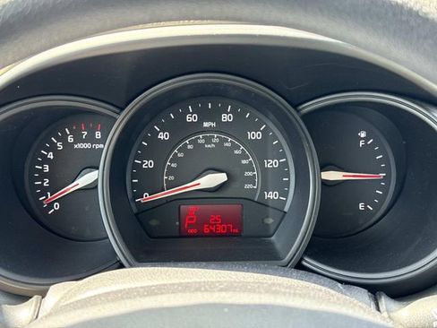 Used 2013 Kia Rio LX FWD image 26