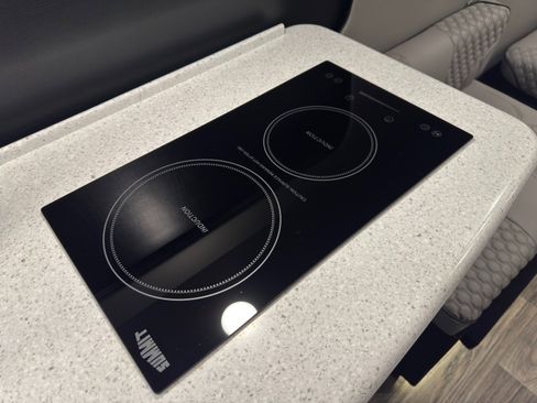 Used 2023 Mercedes-Benz Sprinter 3500 w/ Parking Package image 72