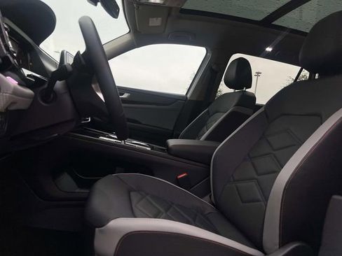 New 2026 Volkswagen Atlas Peak Edition image 11