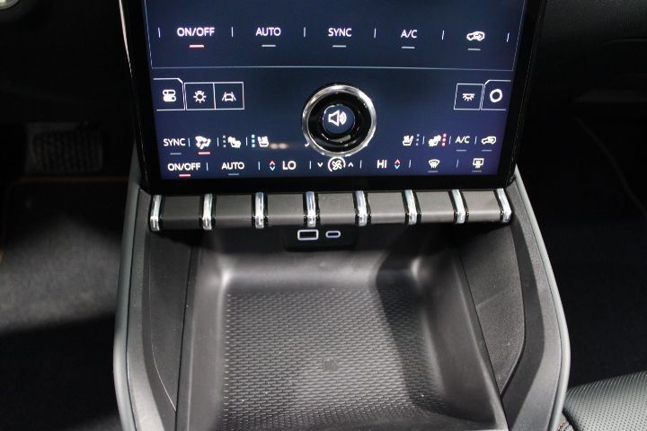New 2026 GMC Terrain AT4 w/ Convenience Package III AWD/4WD image 31