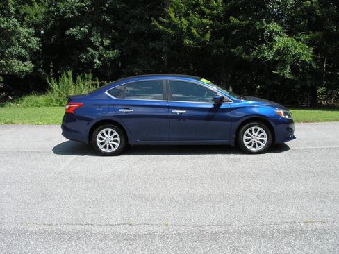 Used 2017 Nissan Sentra S w/ S Style Package image 8