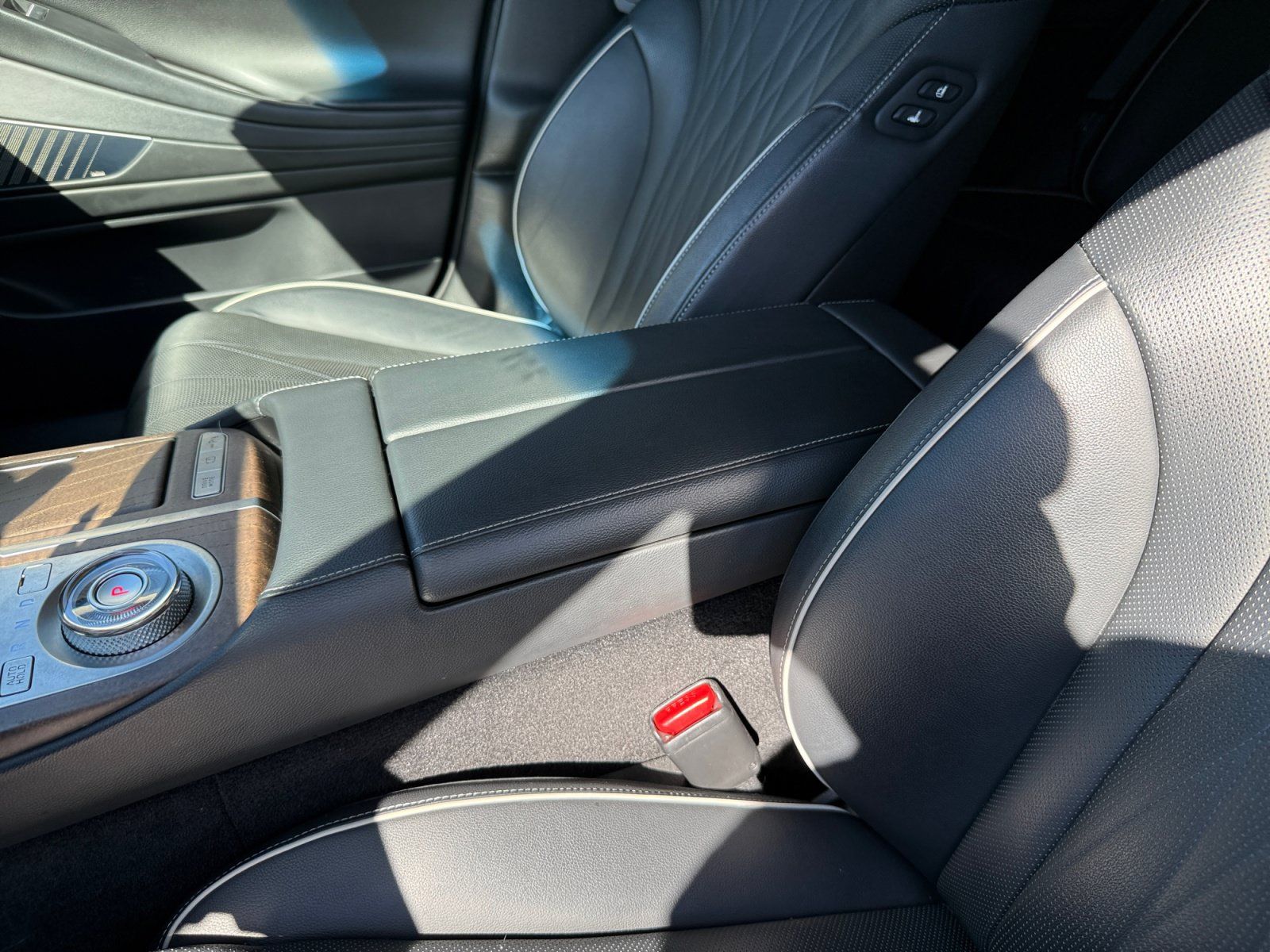 Used 2021 Genesis G80 2.5T w/ Prestige Package RWD image 14
