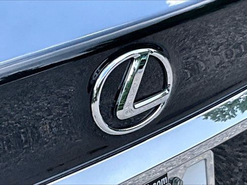 Used 2016 Lexus ES 350 w/ Premium Package w/Wood Trim FWD image 32