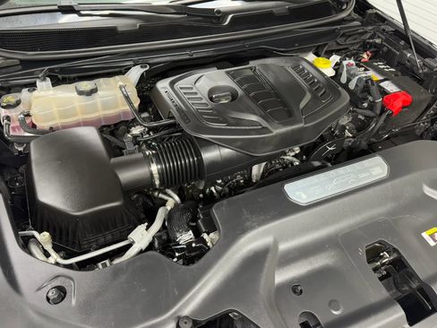 Used 2024 Jeep Wagoneer Series II w/ Flexible Seating Group image 62